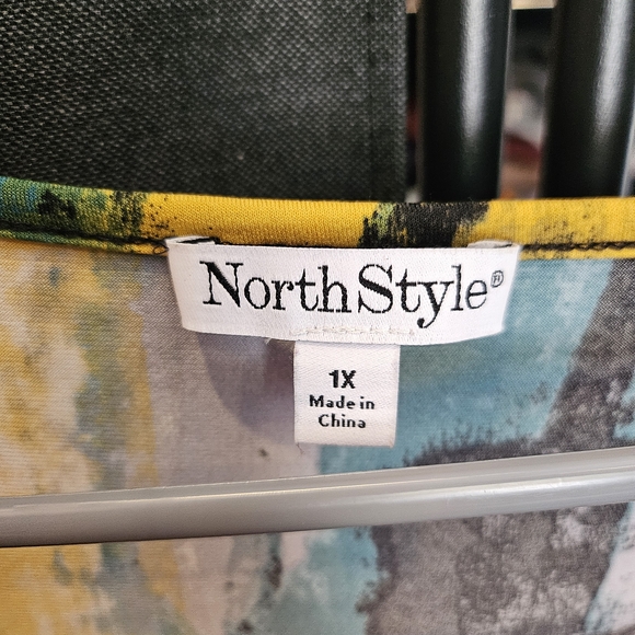 NorthStyle Multicolor Abstract Women's Blouse ❤️💛💙💚🩷🖤 - Picture 2 of 7